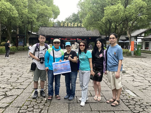 Spring Light & Tranquility: A 1-Day Hangzhou Day Trip into Living Landscape(March–May)
