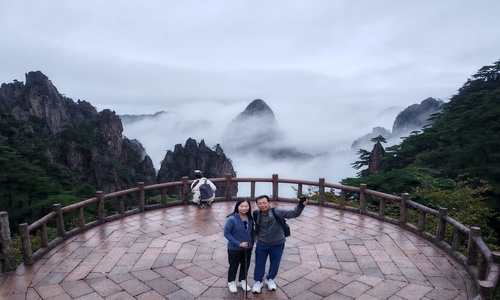 All-Inclusive Huangshan Mountain Exploration Tour From Hangzhou With Round-Trip Train Tickets