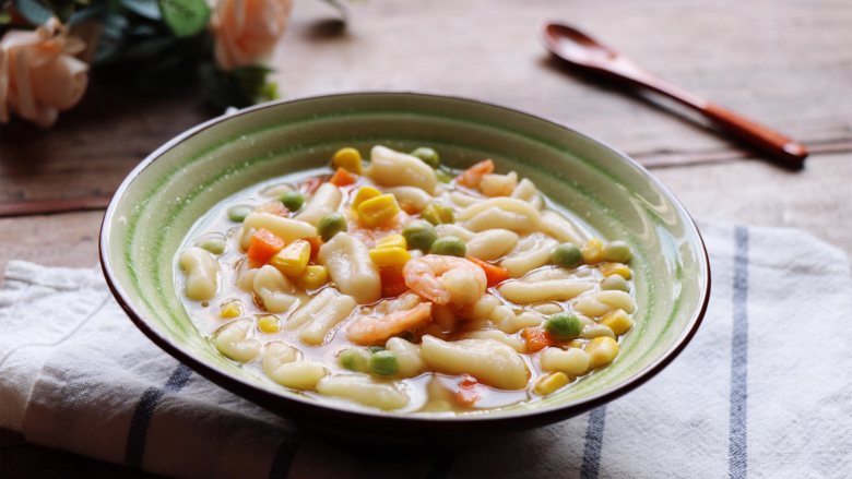 Hangzhou-Cat-Ear-Noodles