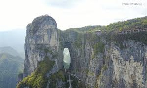 Tianmen-Cave-Zhangjiajie