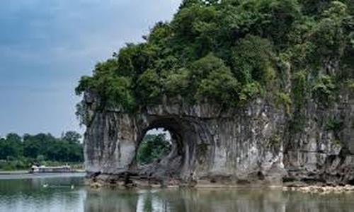 Elephant-Trunk-Hill