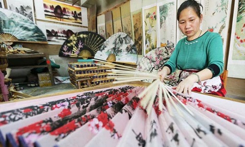 Chinese-Painted-Fan-Town