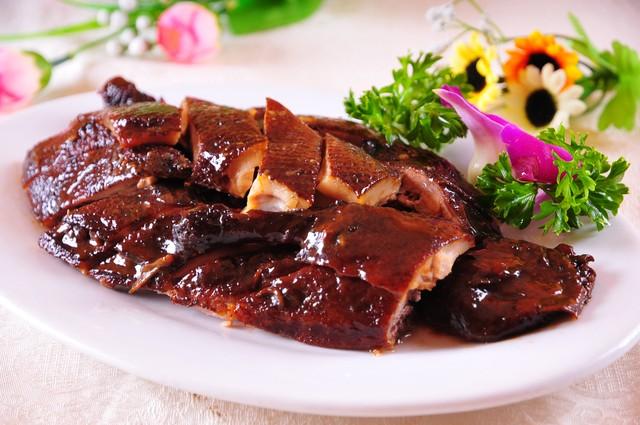 Hangzhou-Braised-Duck
