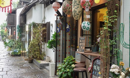 Xiaohe-Straight-Street