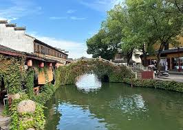 Ancient-Opera-Stagetriking-stone-arch-bridge2