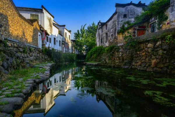 Longmen-Ancient-Town-Hangzhou