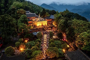 Wannian-Temple-Emei