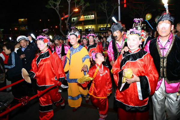 Quanzhou-Making-a-Bustle-at-Lantern-Festival-Custom Quanzhou-Making-a-Bustle-at-Lantern-Festival-Custom