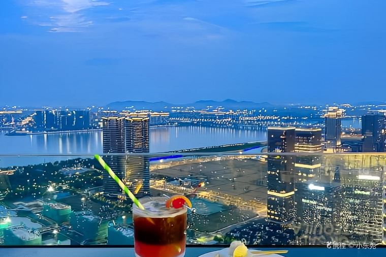 iDontG1vEASh1t-Lounge-Bar2 iDontG1vEASh1t-Lounge-Bar2