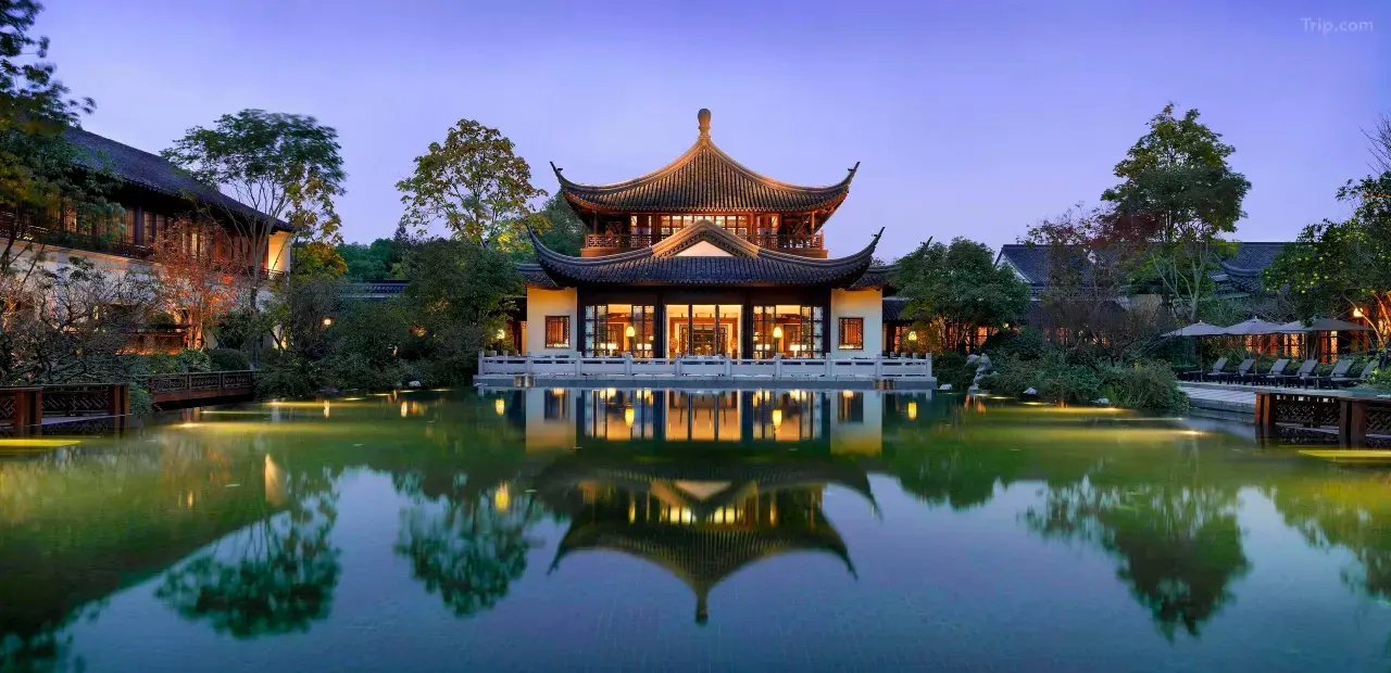 Four-Seasons-Hotel-Hangzhou-at-West-Lake1 Four-Seasons-Hotel-Hangzhou-at-West-Lake1